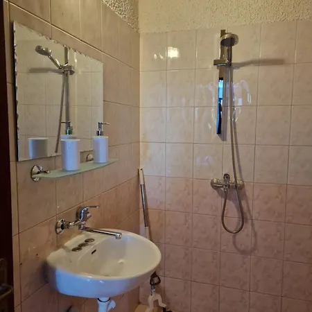 Guest house валена град Chernomorets