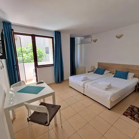 валена град Guest house