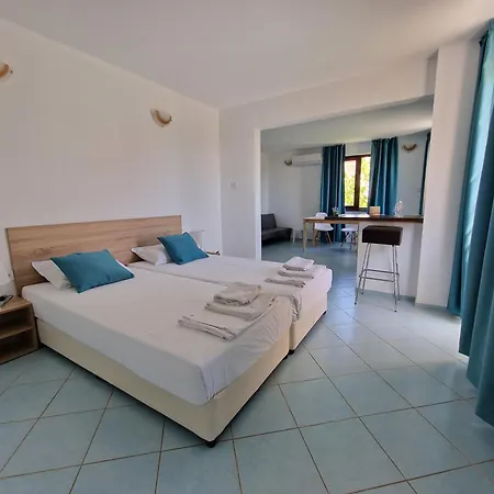 Guest house валена град *