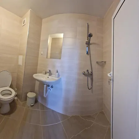 валена град Guest house